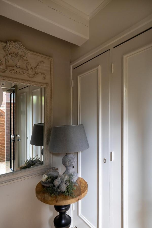 Heritage 17Th Century City Apartment Monsieur Philippe Leeuwarden Eksteriør billede